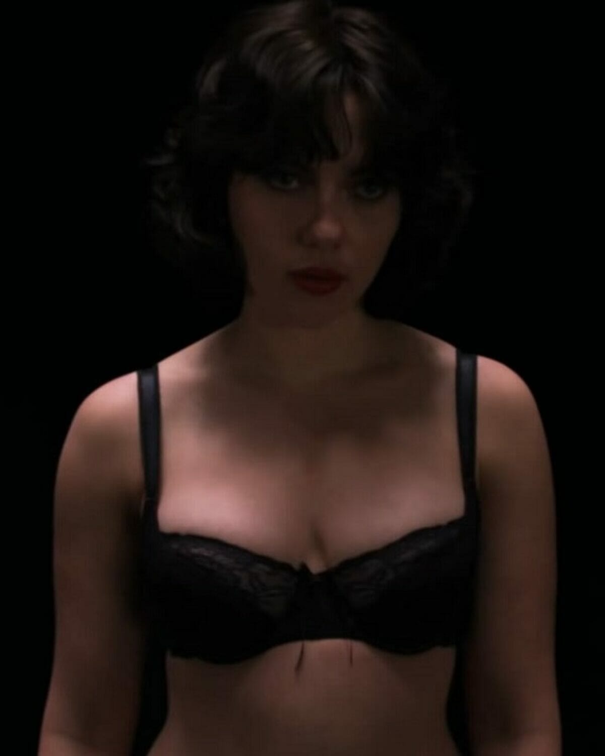 under-the-skin-scarlett