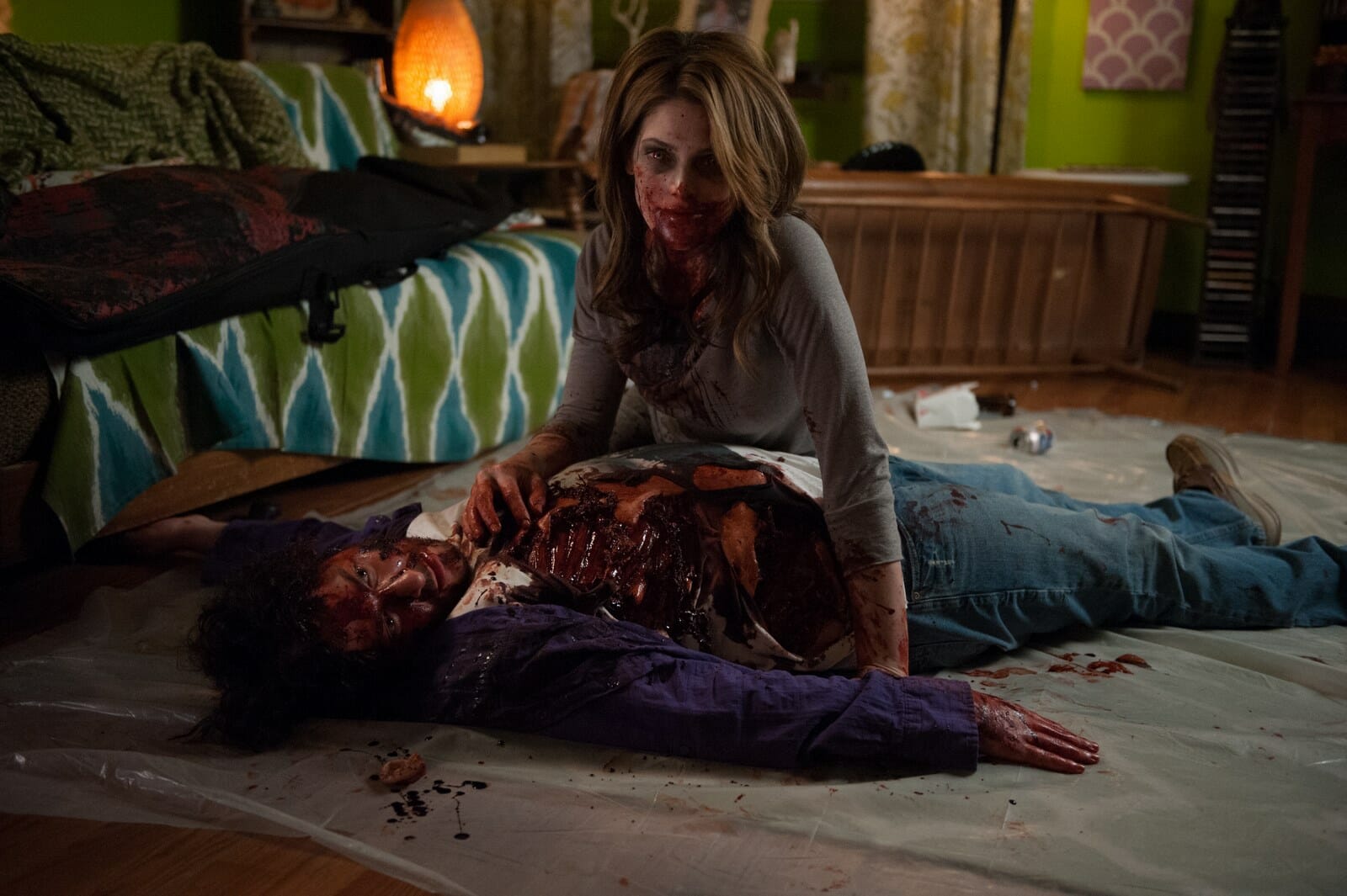 BURYING-THE-EX-Ashley-Greene